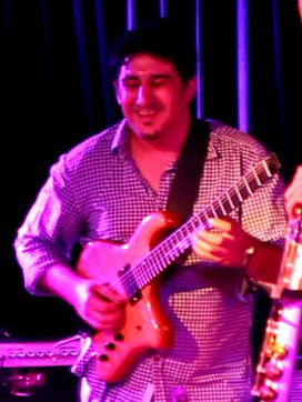 Assaf Levy playing his Canton Custom Instrument